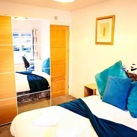 Apartamento Bailey's Lounge 1 By Altoluxoexperience Short Lets & Serviced With Free Parking & Wifi *
