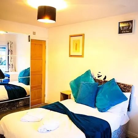 Bailey's Lounge 1 By Altoluxoexperience Short Lets & Serviced With Free Parking & Wifi